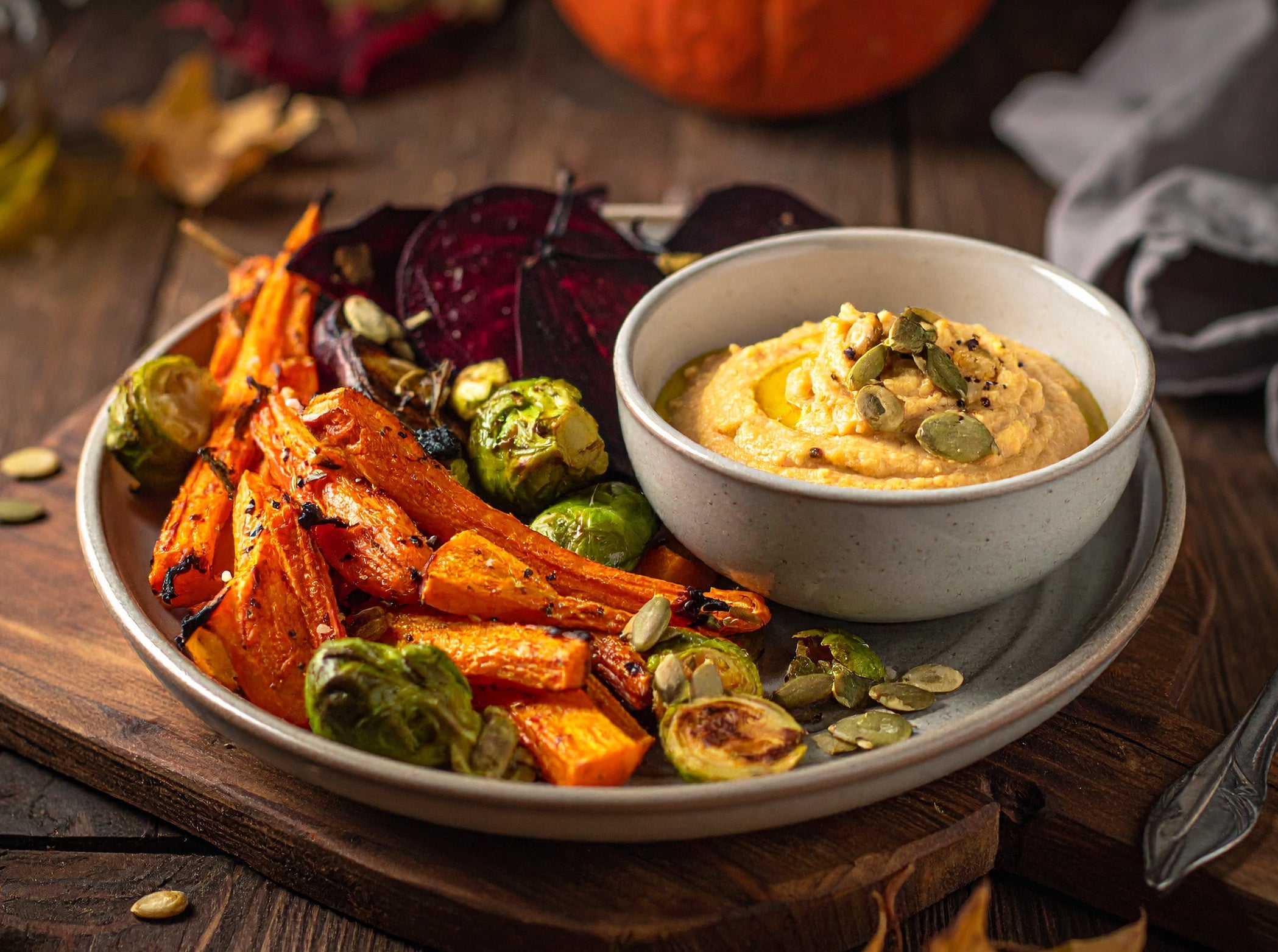 Ofengemüse mit Hummus